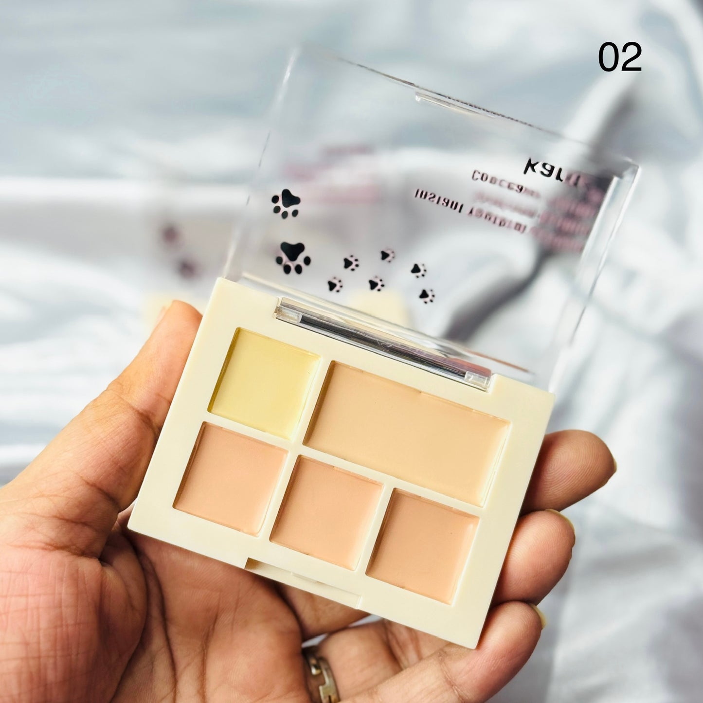 5 in 1 Concealer - Karite