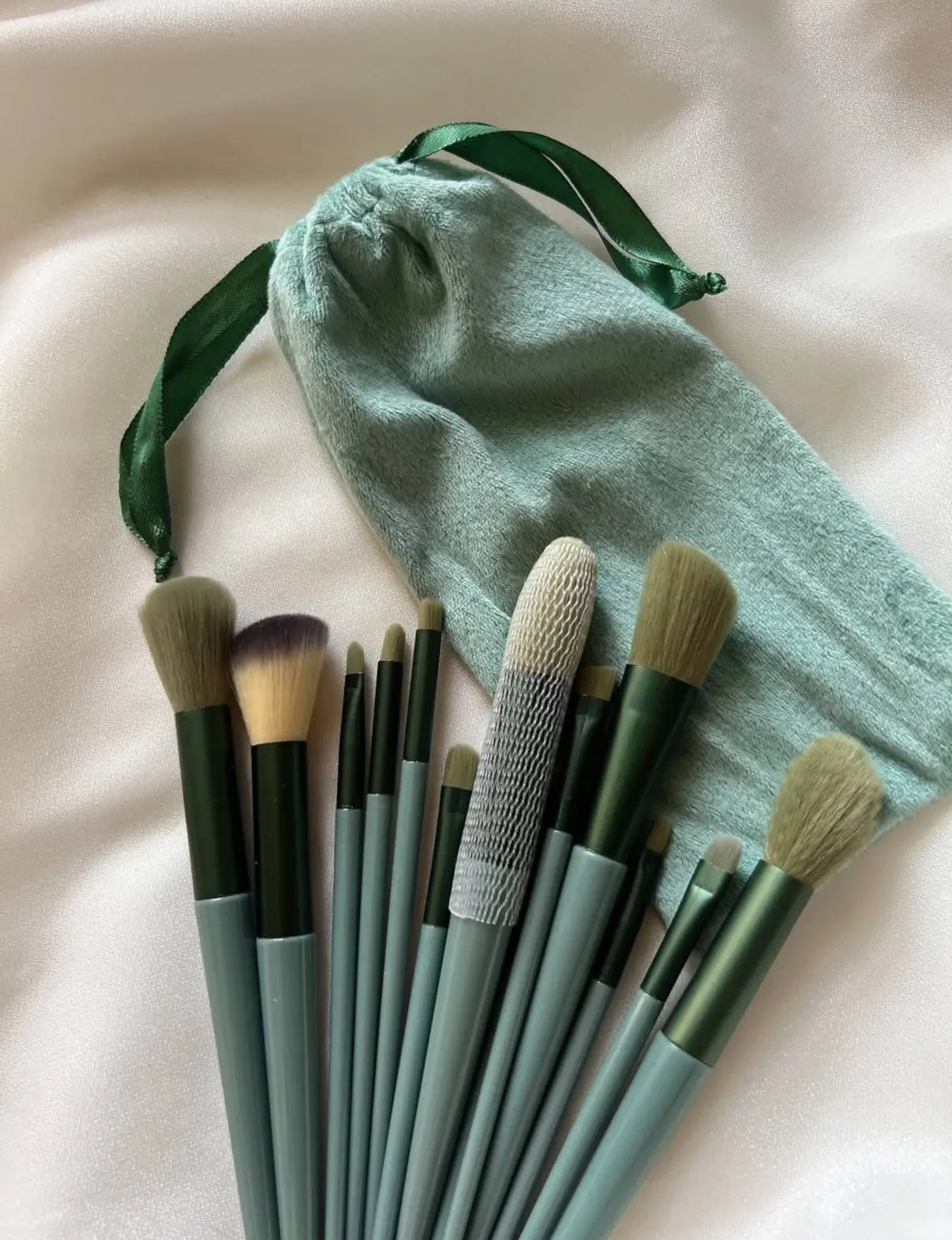 Maange 13 pcs Brush Set With Free Bag