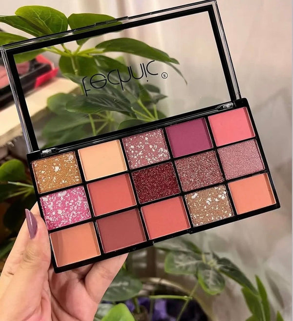 Technic Invite Only Eyeshadow Palette – 15 Highly Pigmented Shades