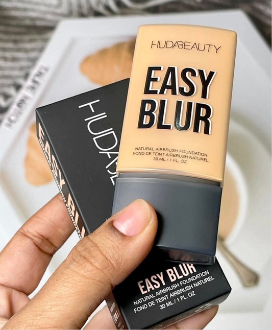 HUDA BEAUTY Easy Blur Foundation – Natural Airbrush Finish 30ml